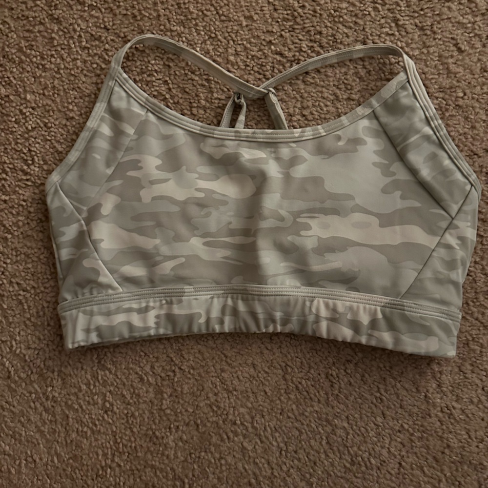 Alphalete sports bra